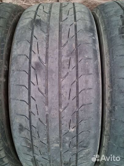 Toyo TYDRB 215/55 R17 94V