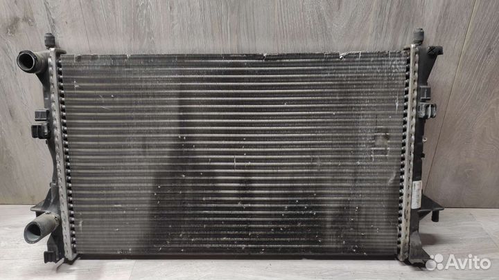 Радиатор Рено лагуна 2