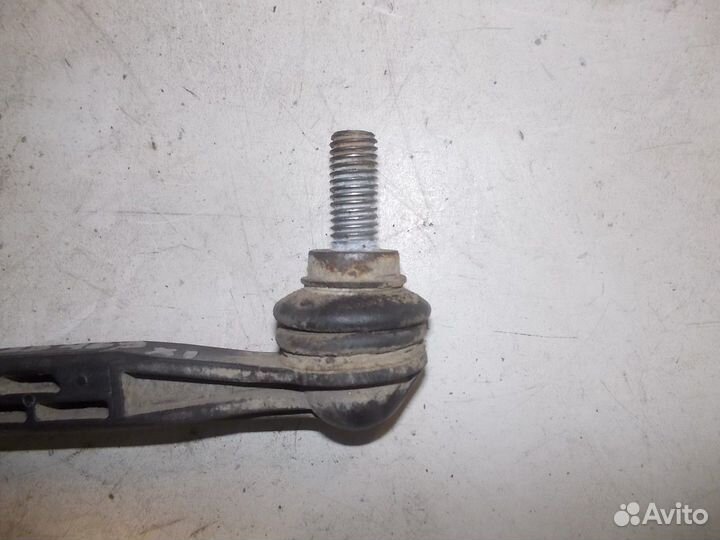 Стойка стабилизатора задняя правая