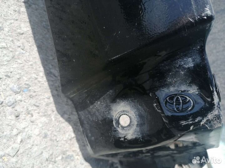 Крыло Toyota land cruiser prado 150 переднее левое