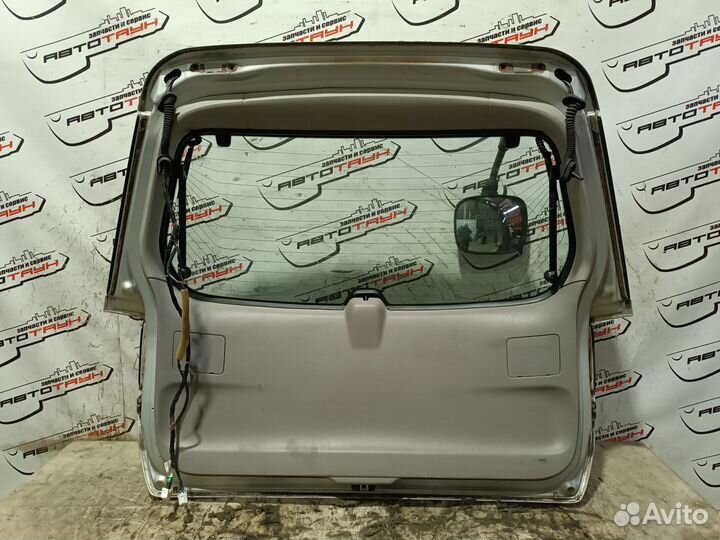 Дверь задняя nissan liberty PM12 PNM12 RM12 RNM12 K0100WF1AM серебро, KL0 KA8687