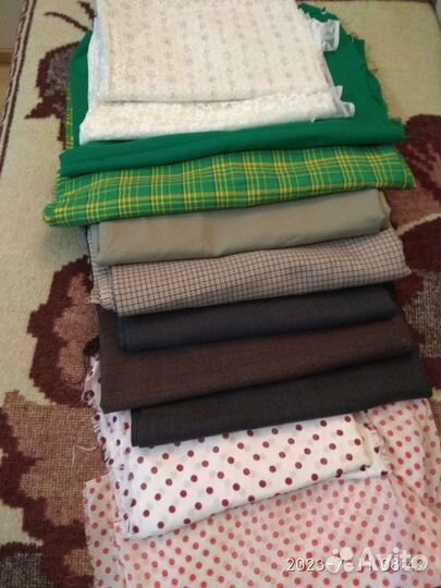 Отрез ткани, натуральный шёлк, шерсть, гипюр