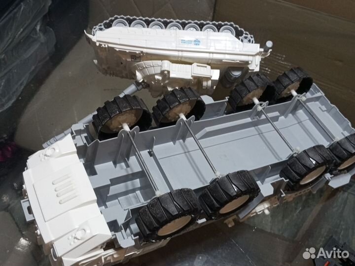 Тягач танк катер вертолет субмарина Арктика