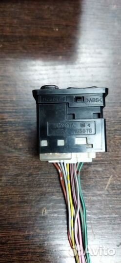 Блок управления зеркалами Toyota Land Cruiser