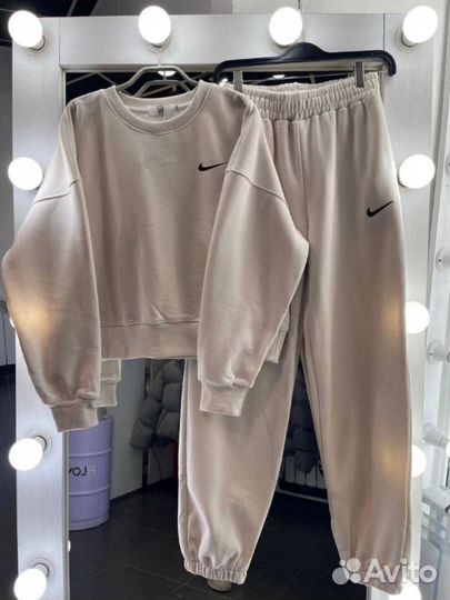 Костюм женский двойка