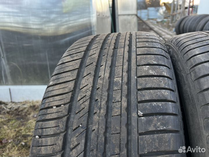 Kinforest KF-550 275/40 R22 107Y