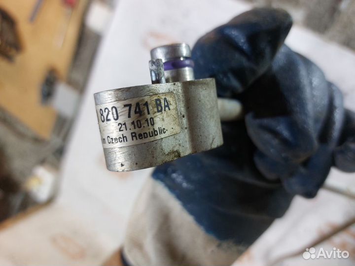 Трубка кондиционера Skoda Octavia A5 1.4T CAX