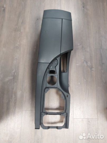 Подлокотник Bmw 525I E60 N52B25AF 2006