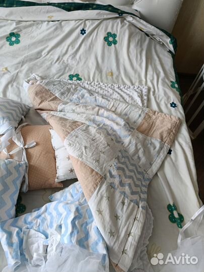 Бортики и балдахин в кроватку