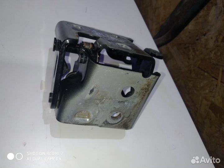 Петли дверей tahoe/escalade 900