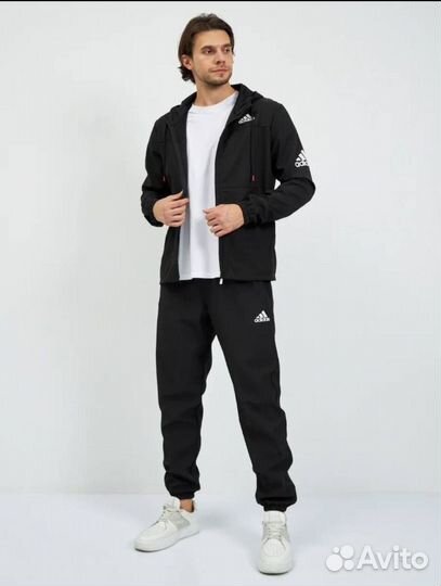 Спортивный костюм