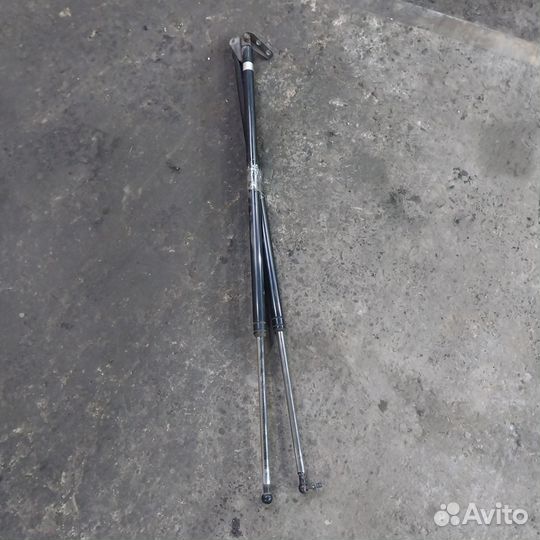 Амортизаторы багажника town ace 30кузов