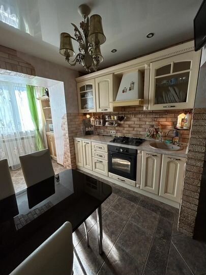 2-к. квартира, 65 м², 9/10 эт.