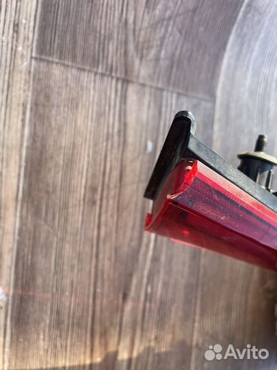 Катафот крышки багажника Kia Rio 4 2017-2020