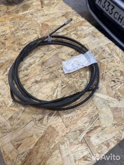 Мазда 6 GG тросик лючка бака