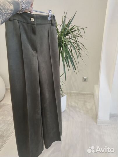 Замшевые брюки 42