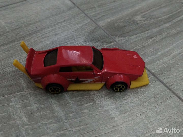 Машинка hotwheels