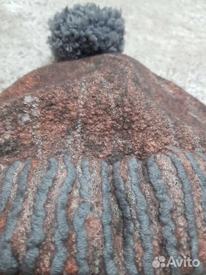 Шапка из вяленой шерсти ручная работа