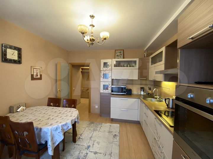 3-к. квартира, 73,4 м², 7/10 эт.