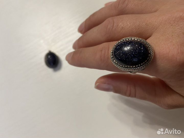 Серебряное кольцо и серьги