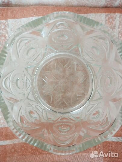 Антикварная ваза