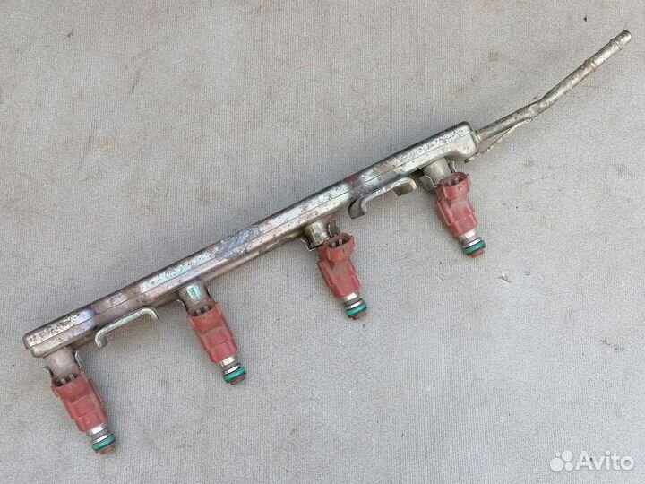 Форсунка топливная Nissan Bluebird