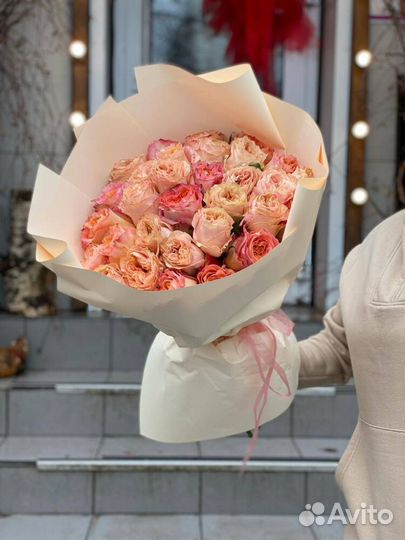 Букеты розами, пионами, гортензиями. Доставка