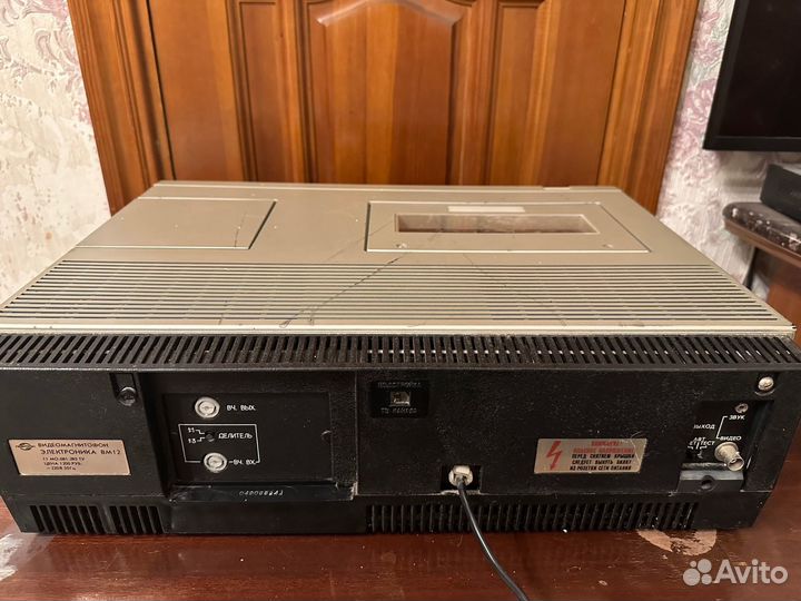 Видеомагнитофон Электроника вм 12 разных годов вып