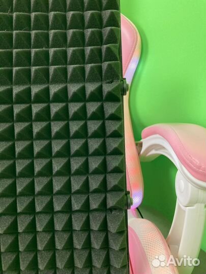 Акустический экран на ножках