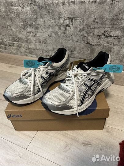 Кроссовки asics gel contend 4