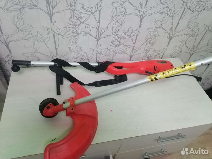 Газонокосилка электрическая