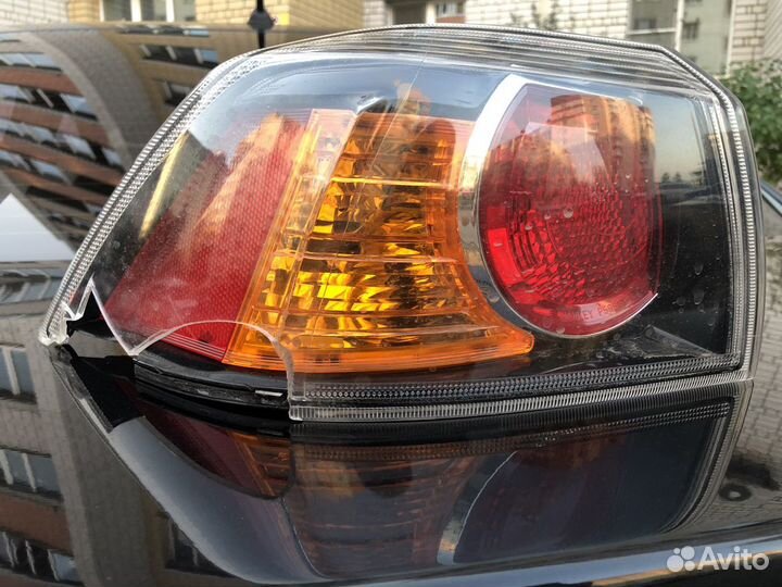 Фара задняя левая в крыло