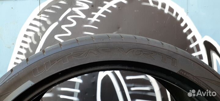 Vredestein Ultrac Vorti 295/30 R22