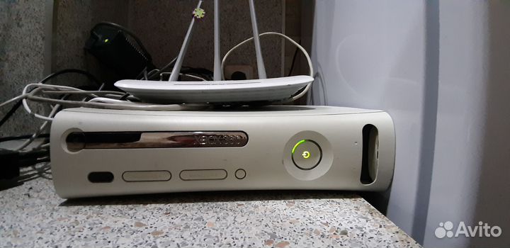 Игровая консоль Xbox 360 прошита