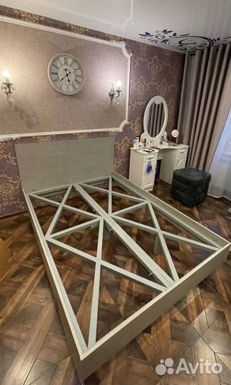 Парящие кровати в наличии