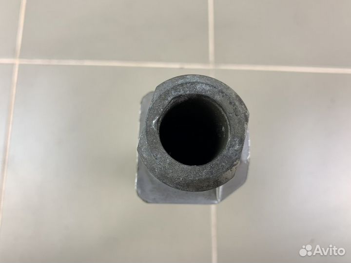 Задняя ось Suzuki gsx-r 600-750 2008-2010