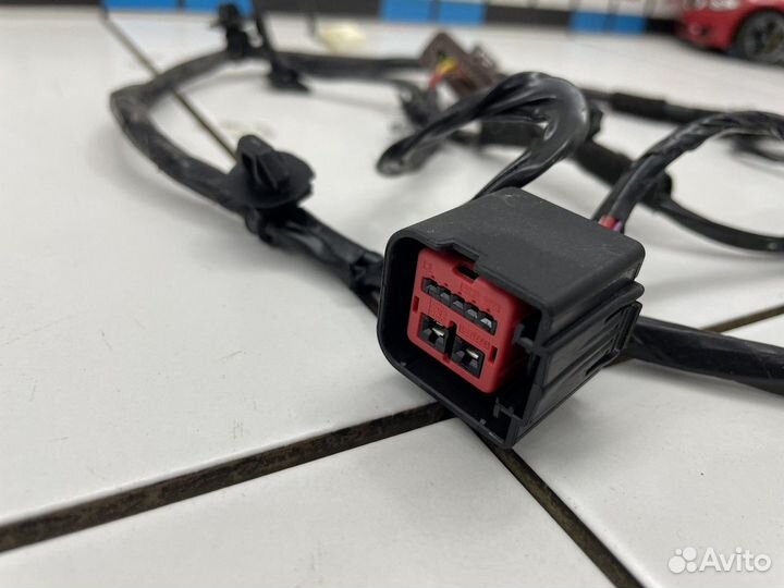 Электропроводка двери задняя правая