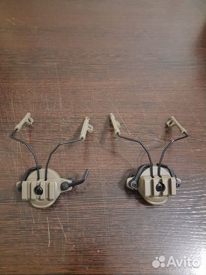 Крепления для активных наушников