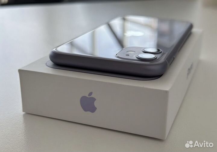 Телефон iPhone 11 128 gb