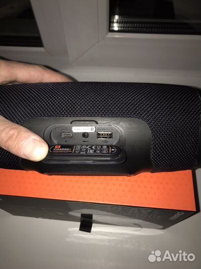 Колонка jbl charge 4