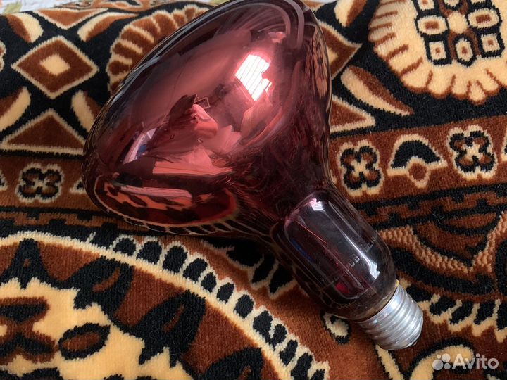 Лампа красная