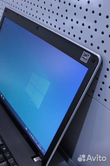 Ноутбук Lenovo E545/A8/4ядра.4потока/8Gb/win 10