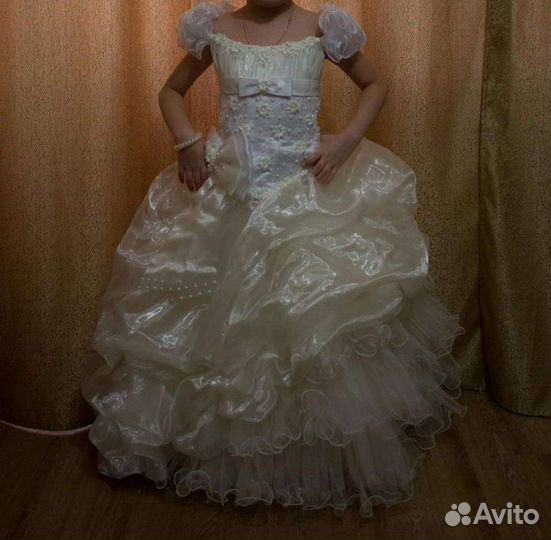 Нарядное платье для девочки