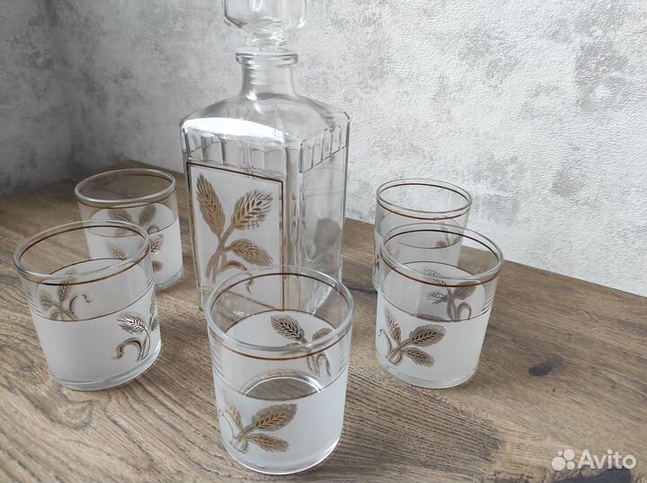 Штоф и стаканы для виски