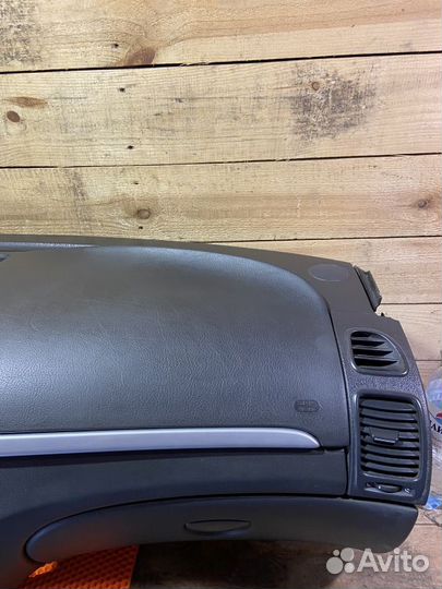 Торпедо Renault Laguna