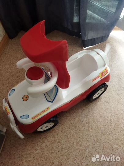Машинка каталка толокар