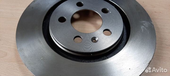 Диск тормозной передний Фольксваген Гольф/Пассат