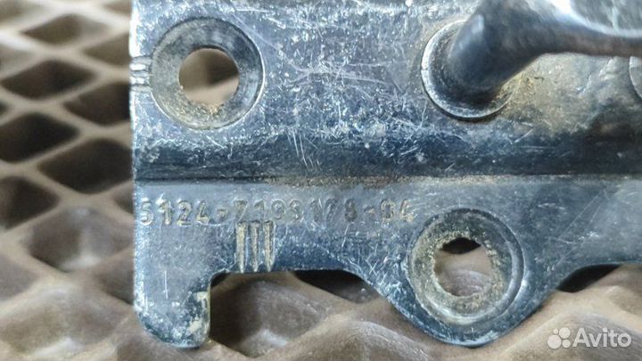 Ответная часть замка багажника Bmw 7-Series F02