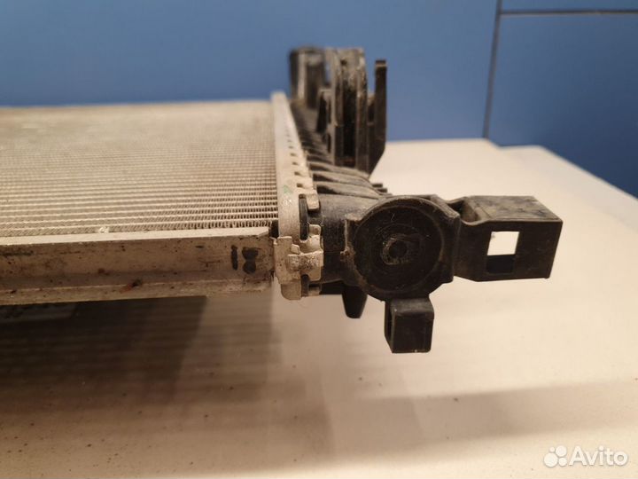 Радиатор основной охлаждения двигателя Renault Dus