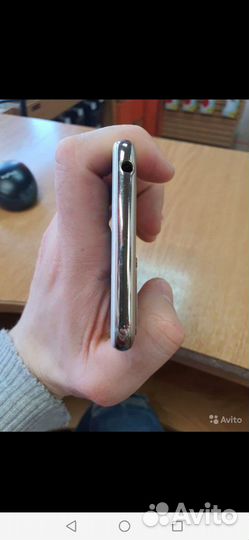 Телефон Huawei